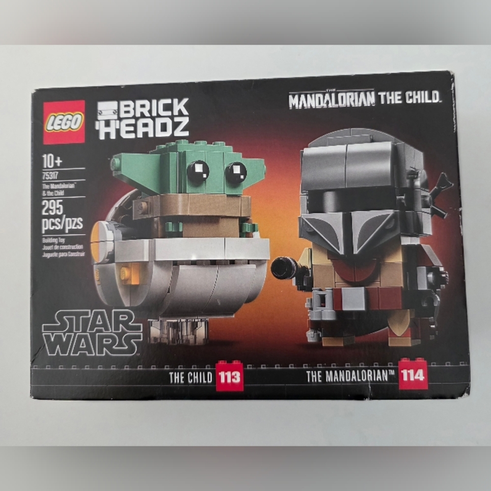 New In Box - LEGO BrickHeadz Mandalorian & The Child Set - Green, Gray, Black